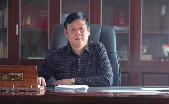 萬(wàn)莊新肥祝您新年快樂(lè) 龍年大吉